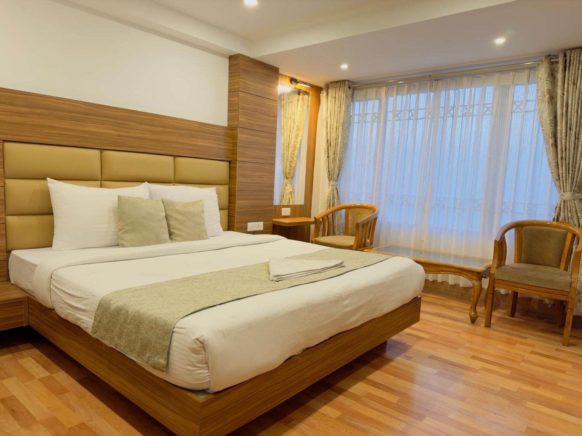 Hotel Bella Vista Darjeeling Near Drc Paid Paking エクステリア 写真