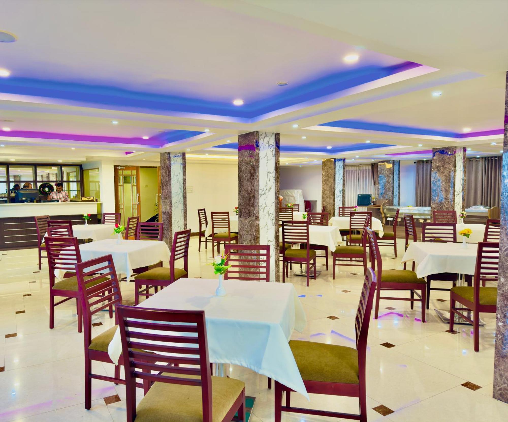 Hotel Bella Vista Darjeeling Near Drc Paid Paking エクステリア 写真